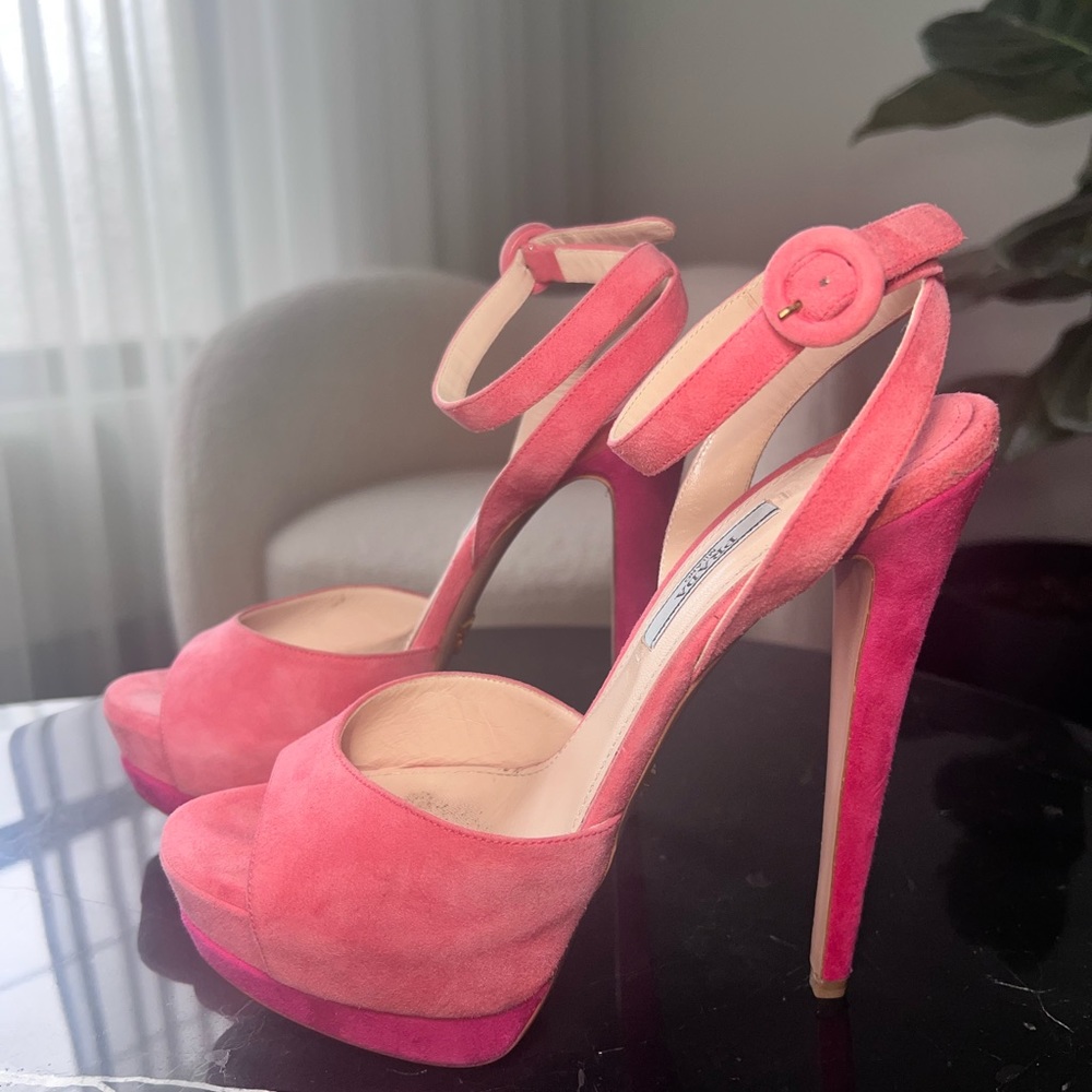 Prada suede salmon and fuschia heels Size 37 1/2